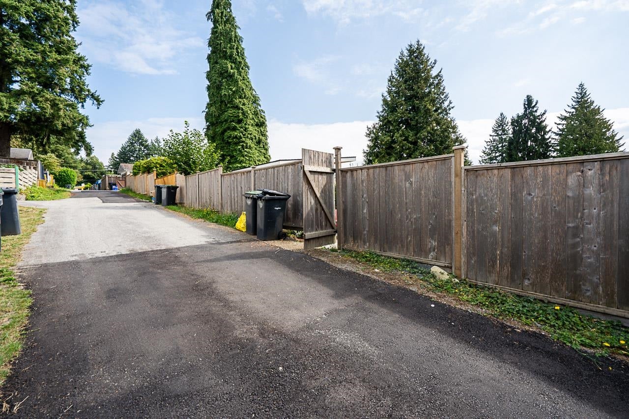 1723 Hammond Avenue - Central Coquitlam Single Family Residence for Sale, 5 Bedrooms (R3051213) #33