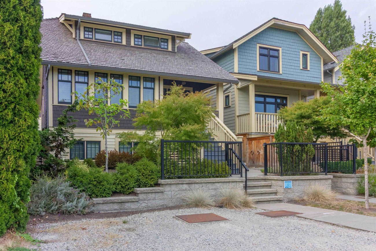 903 Walls Avenue - Maillardville Single Family Residence for Sale, 6 Bedrooms (R3051242) #37