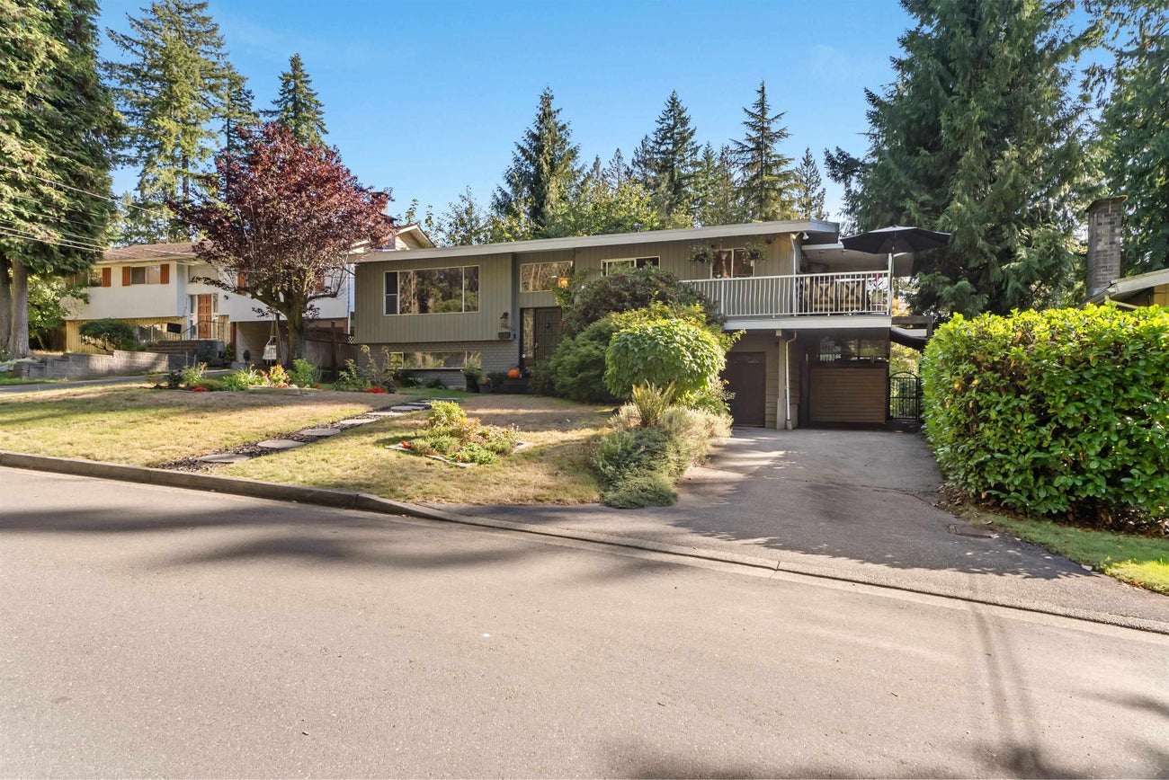 2560 Haversley Avenue - Coquitlam East Single Family Residence for Sale, 4 Bedrooms (R3051661) #2