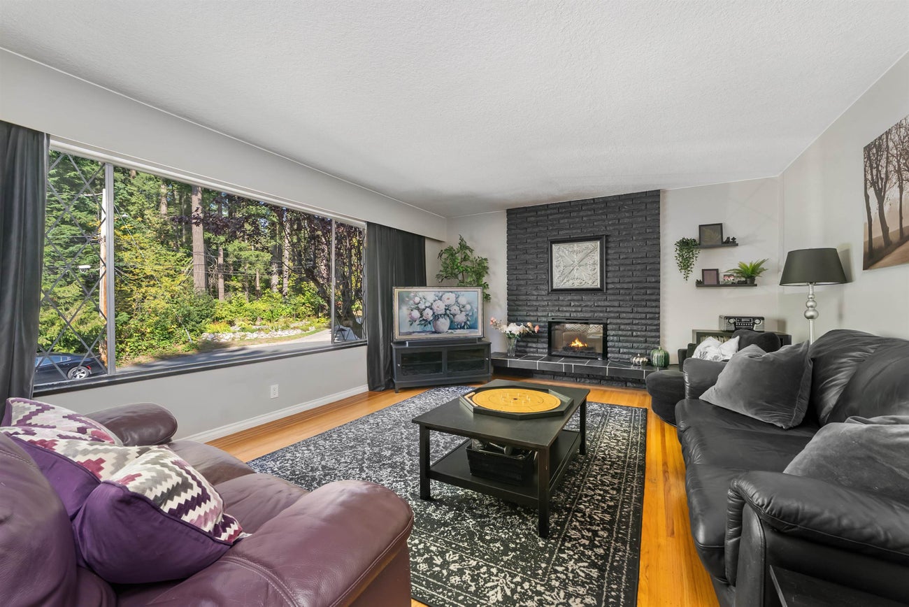 2560 Haversley Avenue - Coquitlam East Single Family Residence for Sale, 4 Bedrooms (R3051661) #6