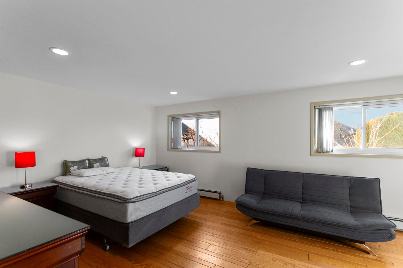 6771 Winch Street - Sperling-Duthie Single Family Residence for Sale, 5 Bedrooms (R3052230)# - 21