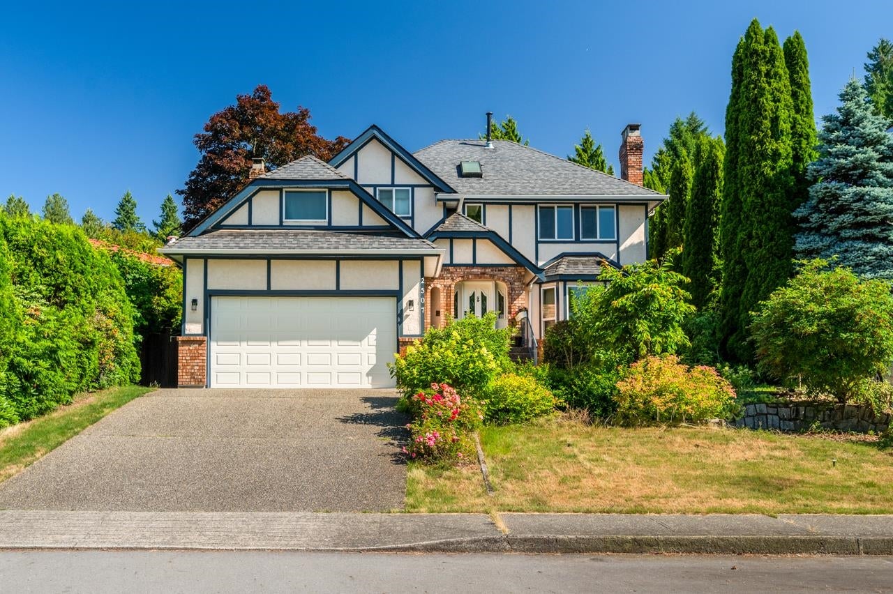 2507 Ashurst Avenue - Coquitlam East Single Family Residence for Sale, 7 Bedrooms (R3052279)# - 1