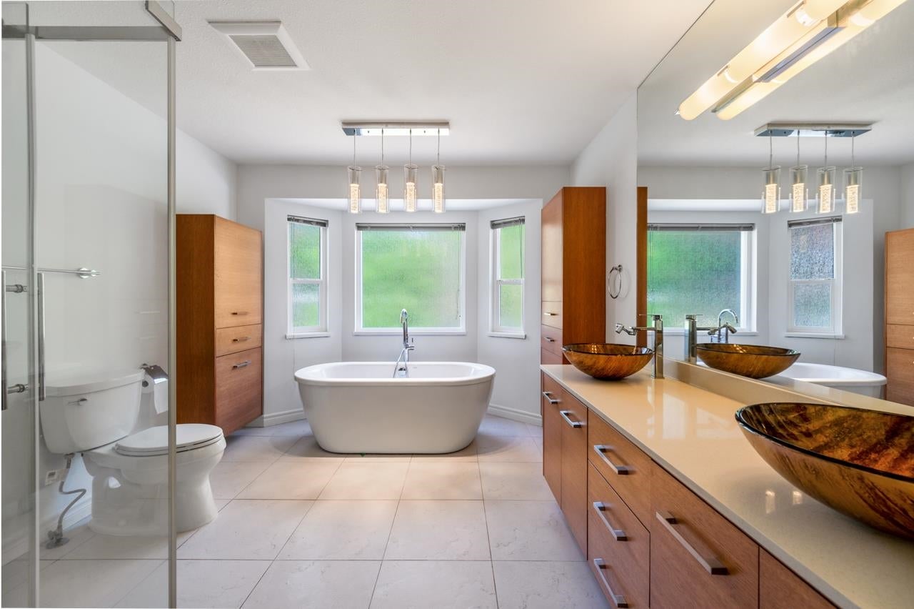 2507 Ashurst Avenue - Coquitlam East Single Family Residence for Sale, 7 Bedrooms (R3052279)# - 22