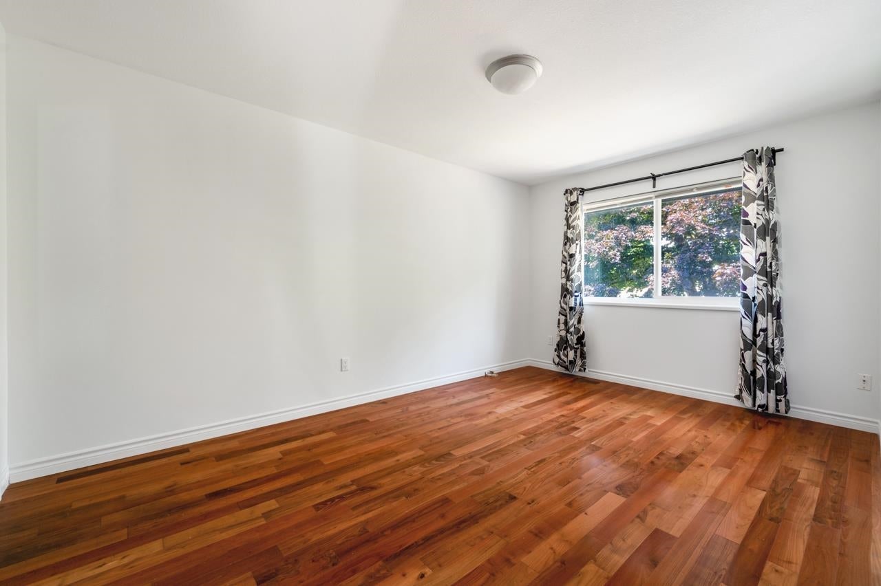 2507 Ashurst Avenue - Coquitlam East Single Family Residence for Sale, 7 Bedrooms (R3052279)# - 24