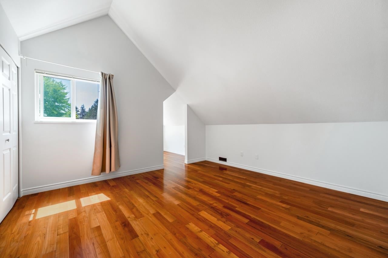 2507 Ashurst Avenue - Coquitlam East Single Family Residence for Sale, 7 Bedrooms (R3052279)# - 27