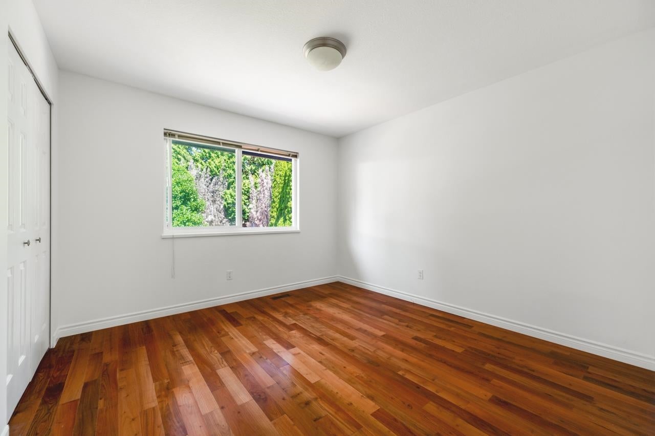 2507 Ashurst Avenue - Coquitlam East Single Family Residence for Sale, 7 Bedrooms (R3052279)# - 29