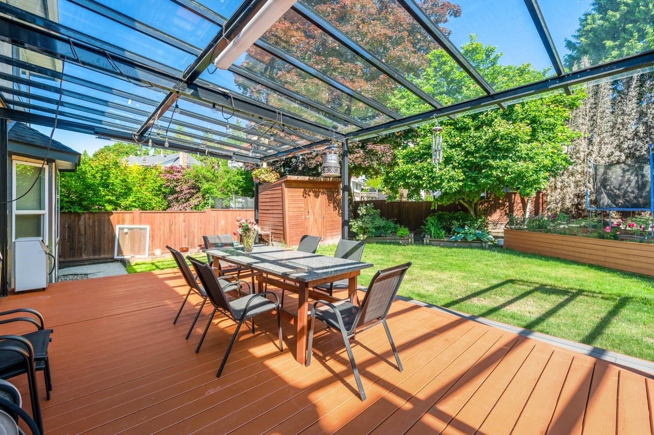 2507 Ashurst Avenue - Coquitlam East Single Family Residence for Sale, 7 Bedrooms (R3052279)# - 4