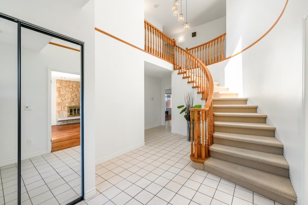 2507 Ashurst Avenue - Coquitlam East Single Family Residence for Sale, 7 Bedrooms (R3052279)# - 5