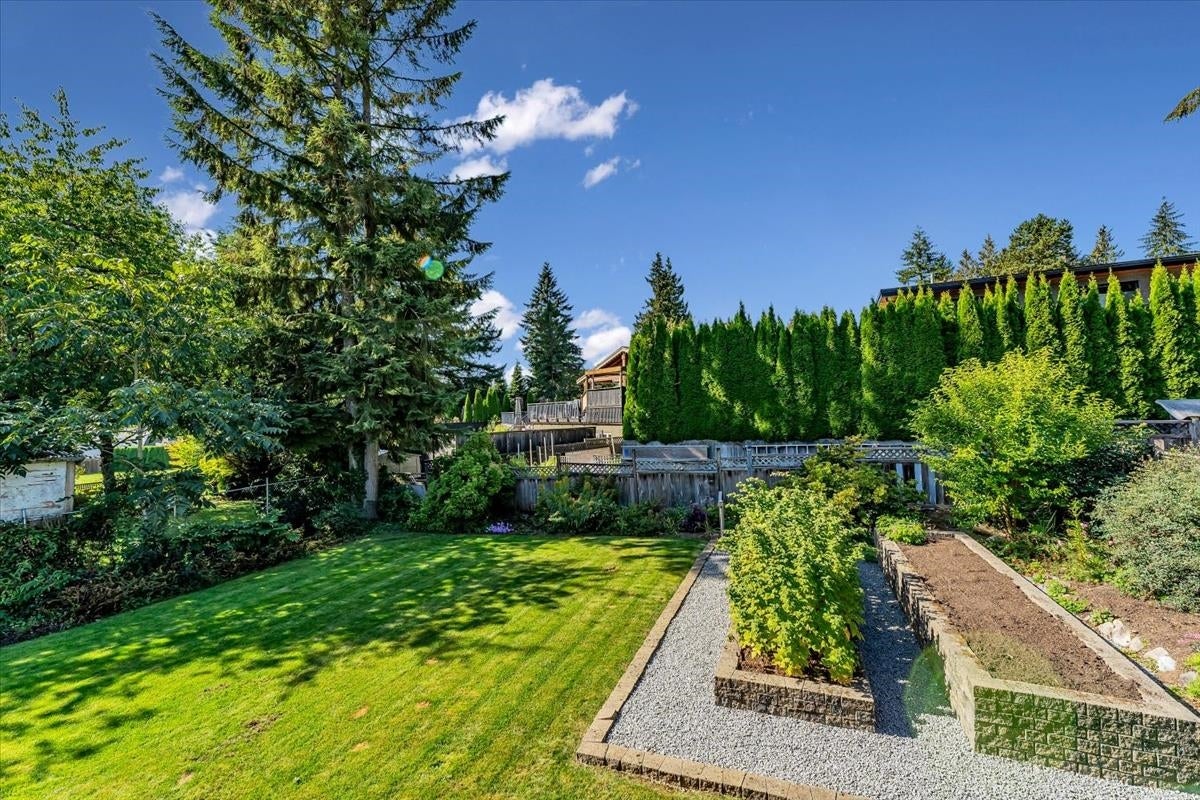 676 Firdale Street - Central Coquitlam Single Family Residence for Sale, 4 Bedrooms (R3052358) #15