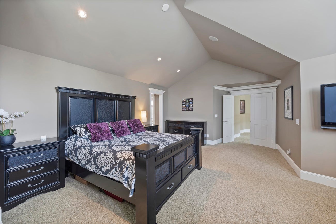 618 Berry Street - Central Coquitlam Single Family Residence for Sale, 5 Bedrooms (R3052696)# - 27