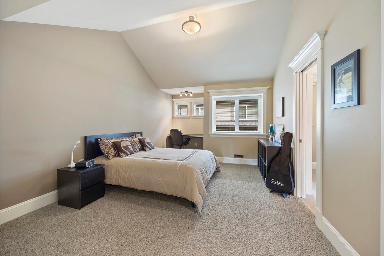 618 Berry Street - Central Coquitlam Single Family Residence for Sale, 5 Bedrooms (R3052696)# - 30