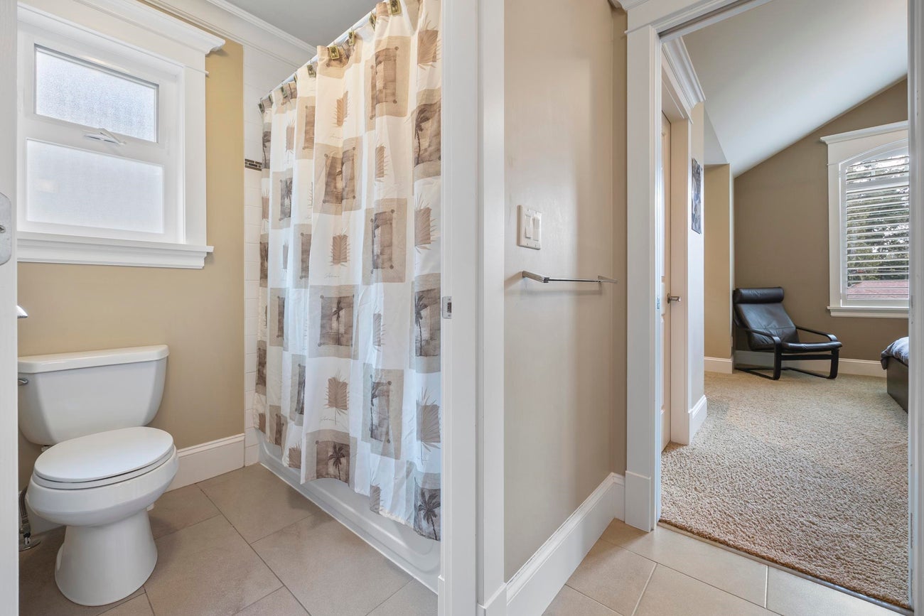 618 Berry Street - Central Coquitlam Single Family Residence for Sale, 5 Bedrooms (R3052696)# - 32