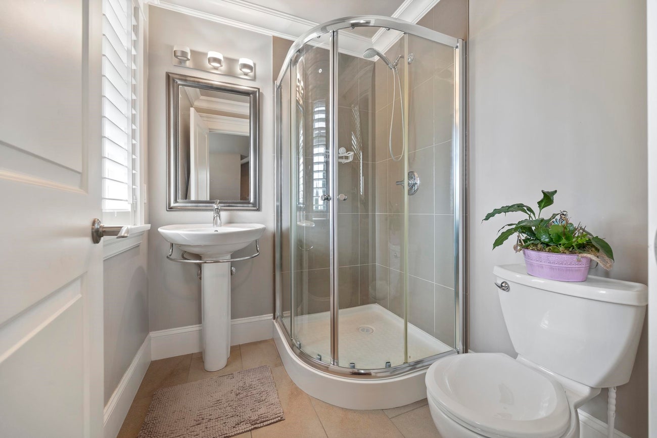 618 Berry Street - Central Coquitlam Single Family Residence for Sale, 5 Bedrooms (R3052696)# - 35