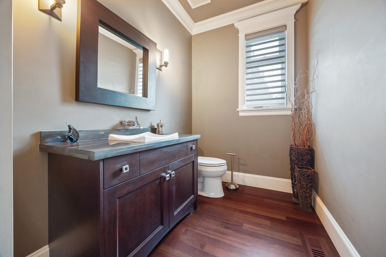 618 Berry Street - Central Coquitlam Single Family Residence for Sale, 5 Bedrooms (R3052696)# - 9