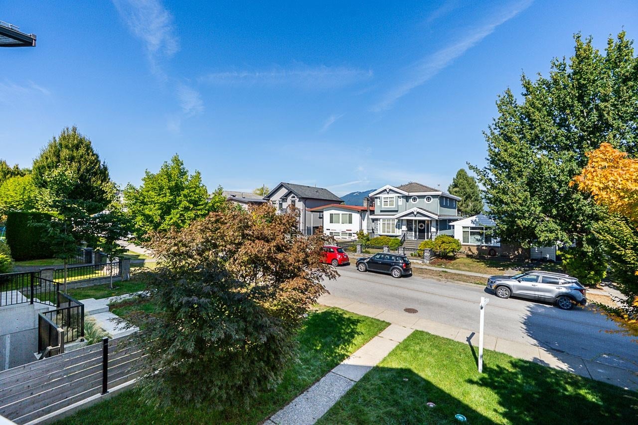 4346 Dundas Street - Vancouver Heights Single Family Residence for Sale, 6 Bedrooms (R3053112)# - 12
