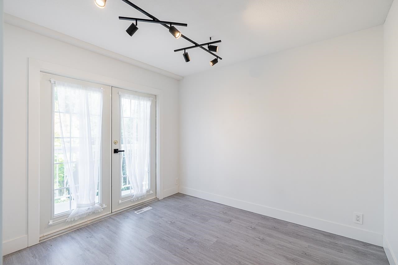 4346 Dundas Street - Vancouver Heights Single Family Residence for Sale, 6 Bedrooms (R3053112)# - 13