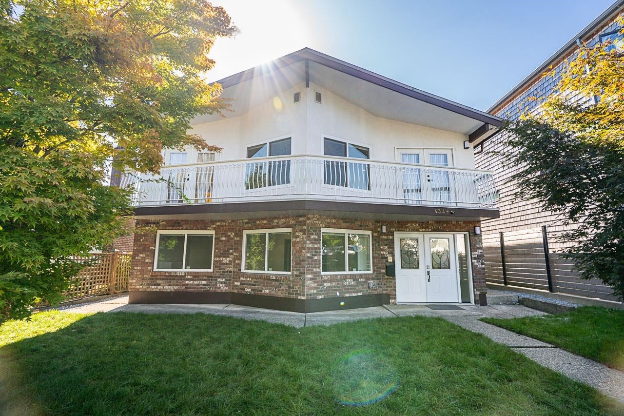 4346 Dundas Street - Vancouver Heights Single Family Residence for Sale, 6 Bedrooms (R3053112)# - 1