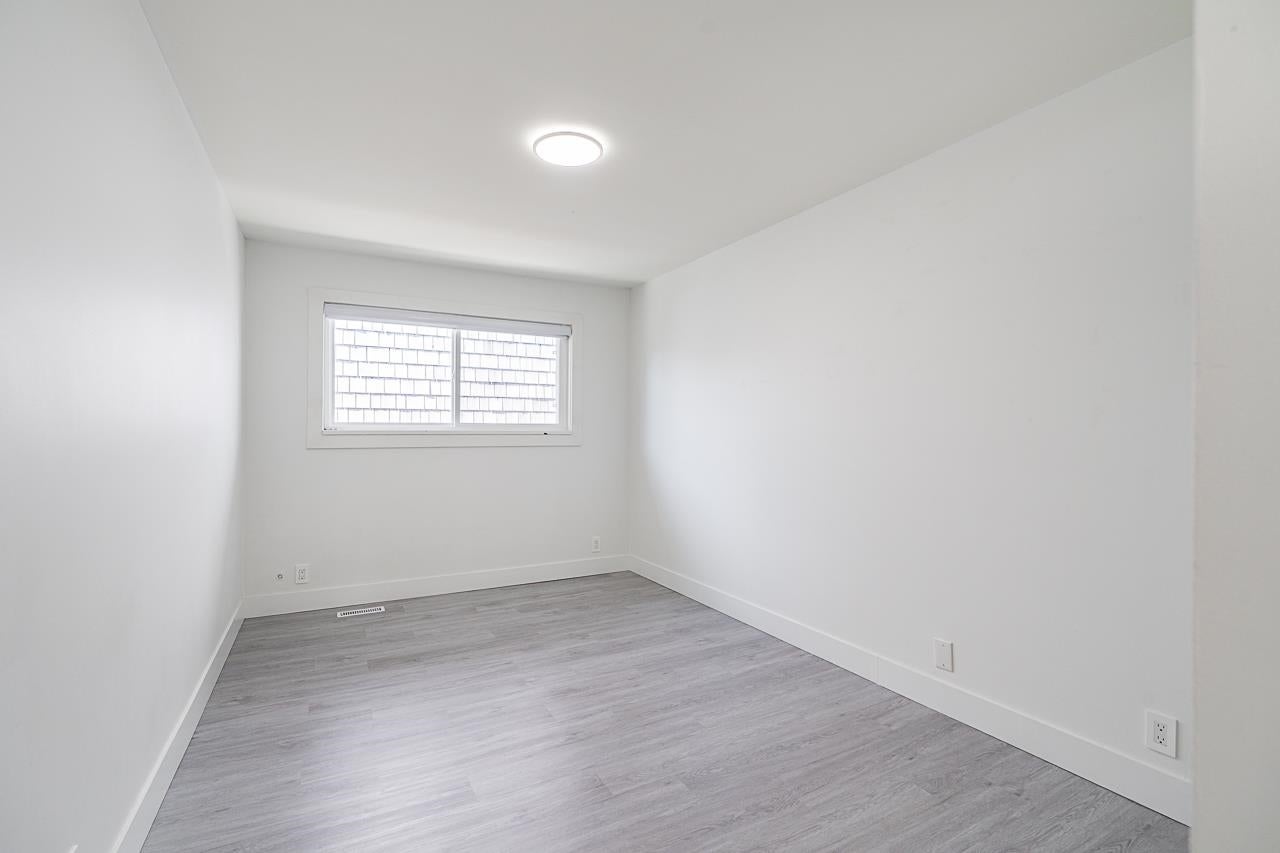 4346 Dundas Street - Vancouver Heights Single Family Residence for Sale, 6 Bedrooms (R3053112)# - 23