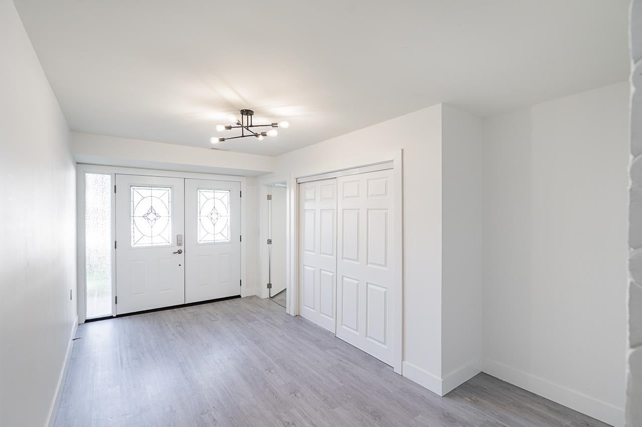 4346 Dundas Street - Vancouver Heights Single Family Residence for Sale, 6 Bedrooms (R3053112)# - 4