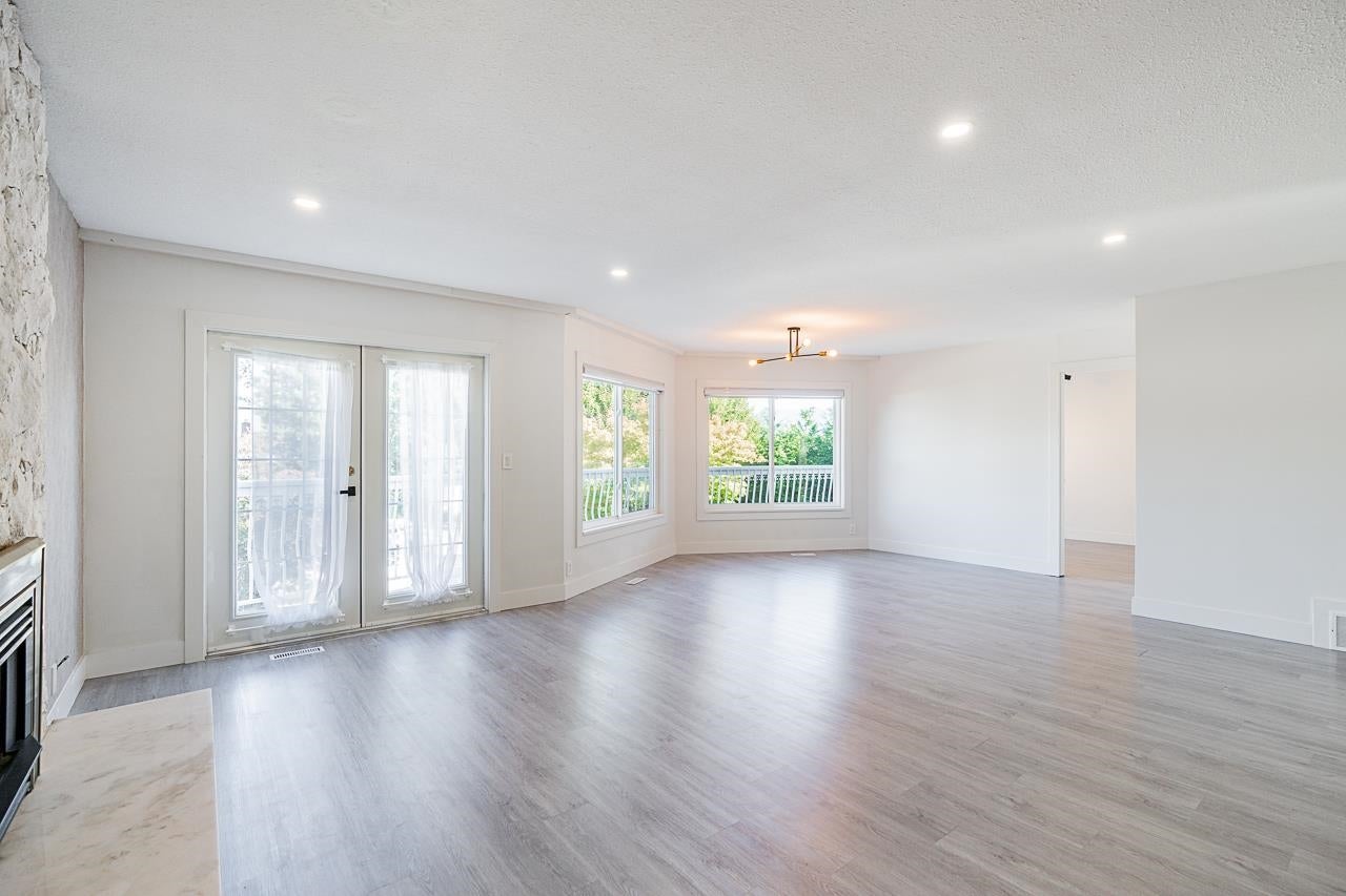 4346 Dundas Street - Vancouver Heights Single Family Residence for Sale, 6 Bedrooms (R3053112)# - 9