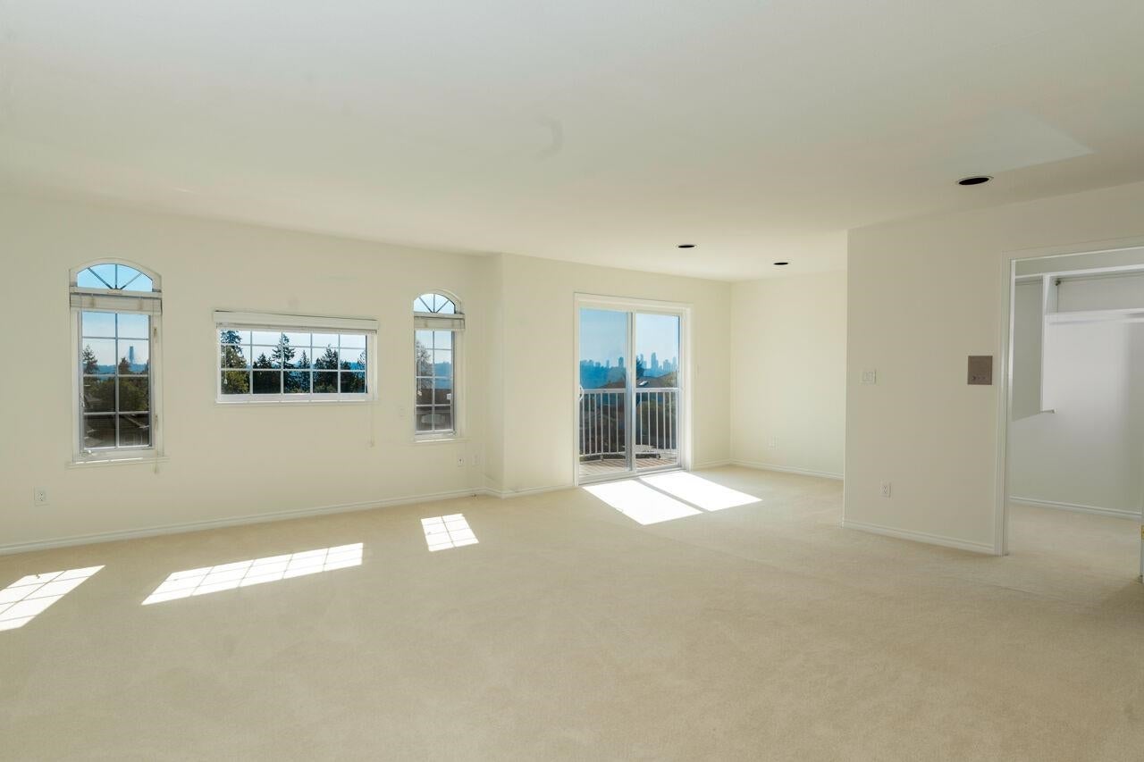 2276 Sicamous Avenue - Coquitlam East Single Family Residence for Sale, 7 Bedrooms (R3053202)# - 17