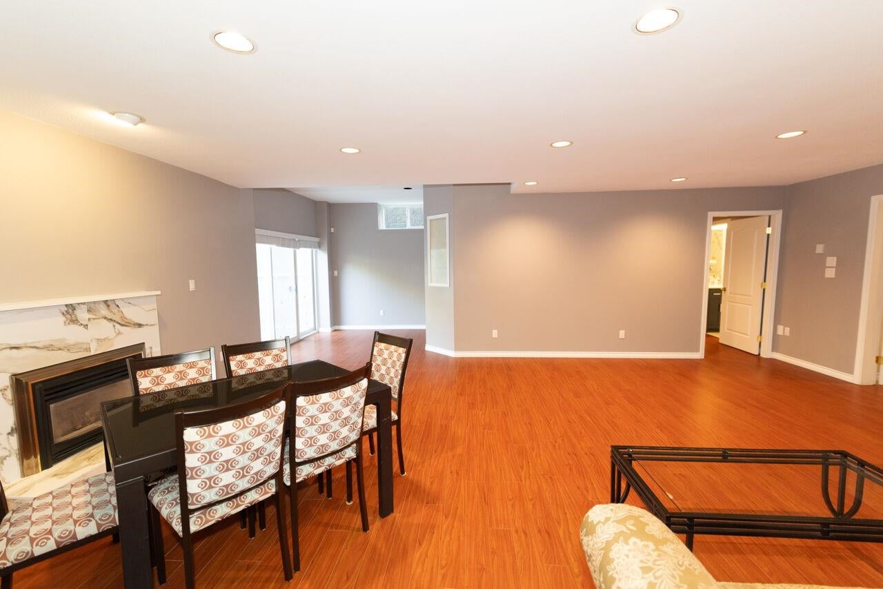 2276 Sicamous Avenue - Coquitlam East Single Family Residence for Sale, 7 Bedrooms (R3053202)# - 30