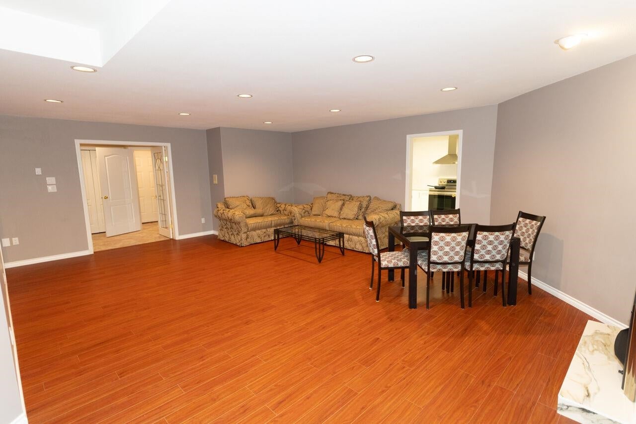 2276 Sicamous Avenue - Coquitlam East Single Family Residence for Sale, 7 Bedrooms (R3053202)# - 32