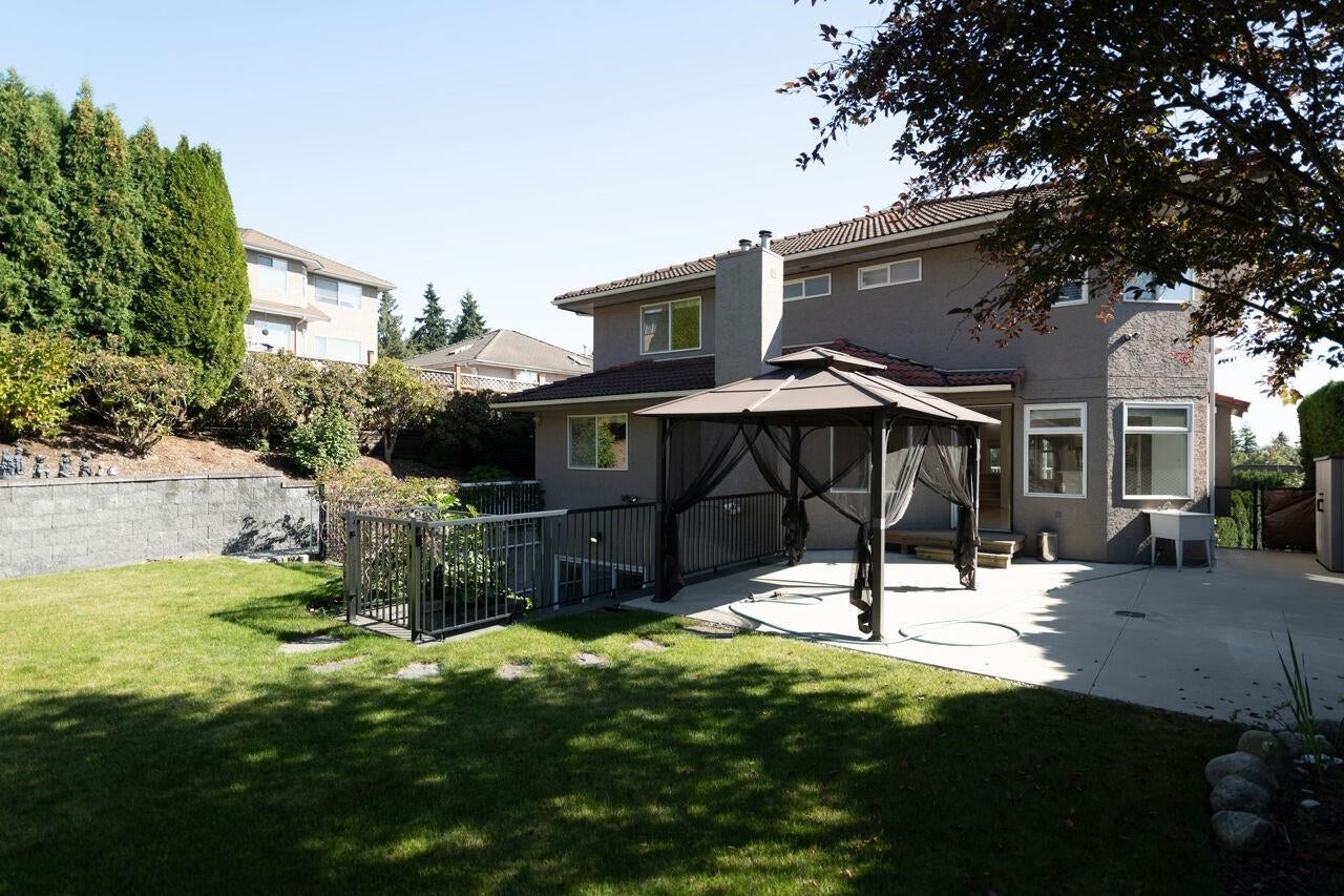 2276 Sicamous Avenue - Coquitlam East Single Family Residence for Sale, 7 Bedrooms (R3053202)# - 36