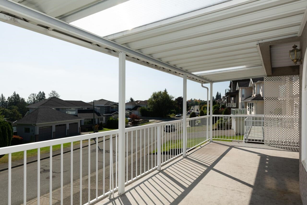 2276 Sicamous Avenue - Coquitlam East Single Family Residence for Sale, 7 Bedrooms (R3053202) #7
