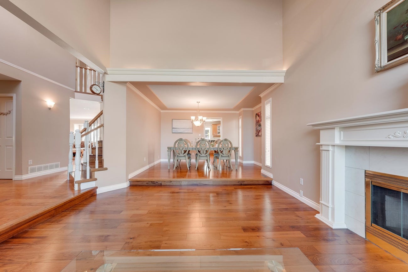1831 Walnut Crescent - Central Coquitlam Single Family Residence for Sale, 5 Bedrooms (R3053687)# - 10