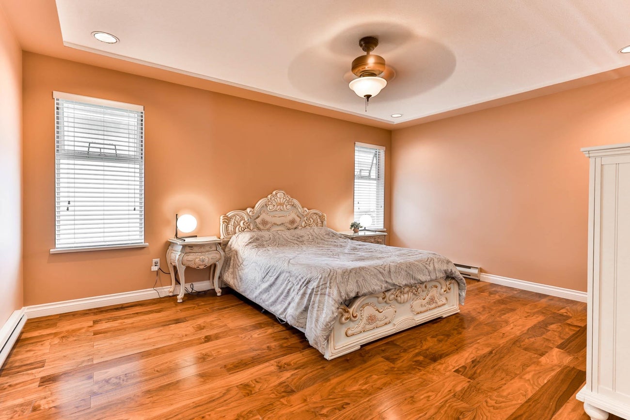 1831 Walnut Crescent - Central Coquitlam Single Family Residence for Sale, 5 Bedrooms (R3053687)# - 20