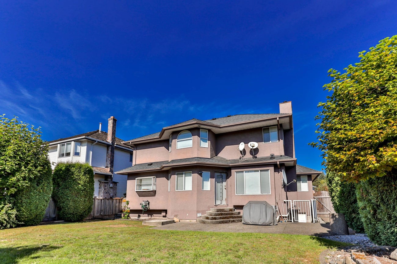 1831 Walnut Crescent - Central Coquitlam Single Family Residence for Sale, 5 Bedrooms (R3053687)# - 36