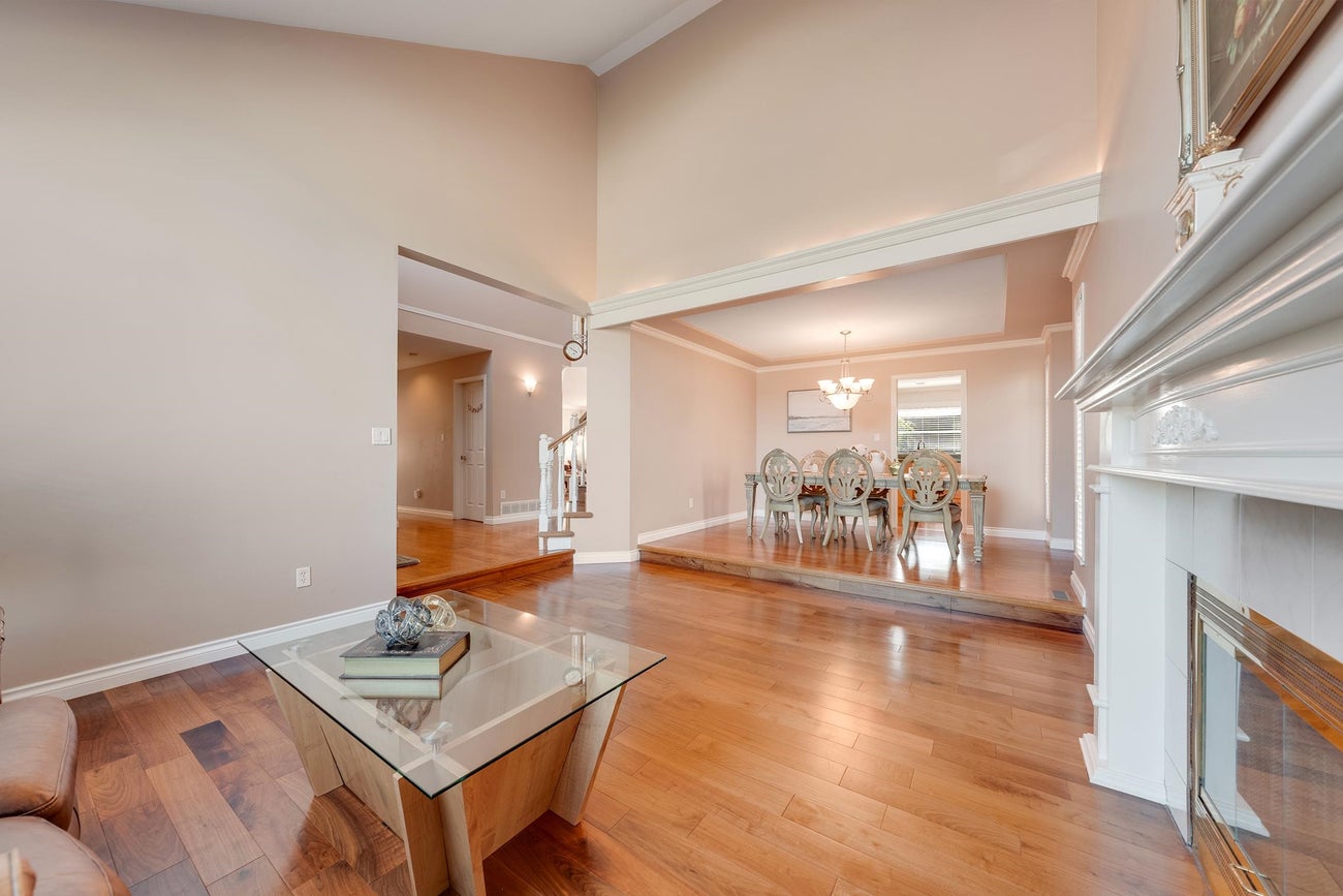 1831 Walnut Crescent - Central Coquitlam Single Family Residence for Sale, 5 Bedrooms (R3053687)# - 7