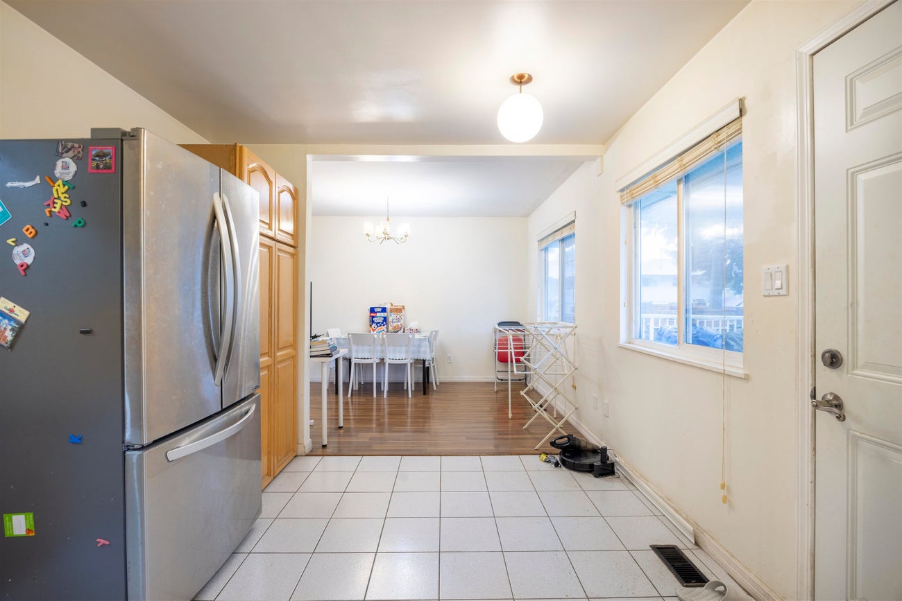 675 Duncan Avenue - Sperling-Duthie Single Family Residence for Sale, 5 Bedrooms (R3054105) #12
