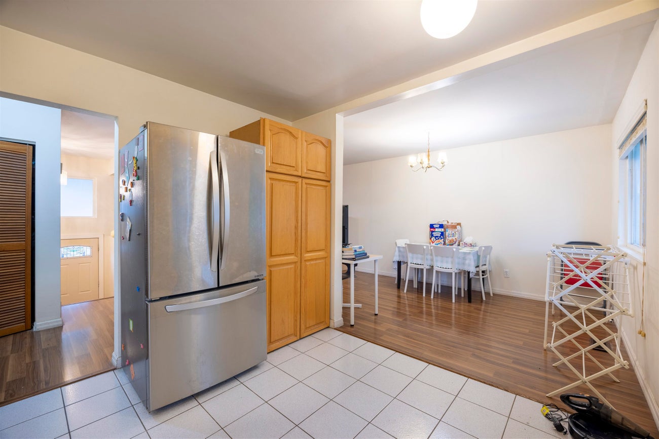 675 Duncan Avenue - Sperling-Duthie Single Family Residence for Sale, 5 Bedrooms (R3054105)# - 13