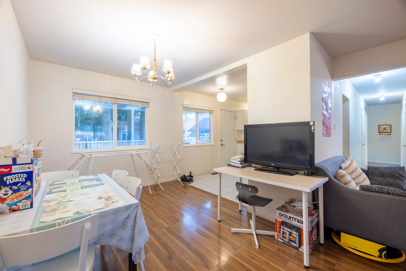 675 Duncan Avenue - Sperling-Duthie Single Family Residence for Sale, 5 Bedrooms (R3054105)# - 8