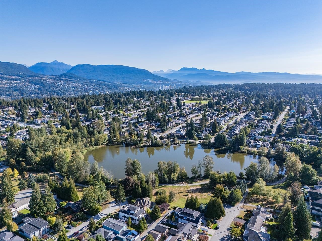 687 Folsom Street - Central Coquitlam Single Family Residence for Sale, 7 Bedrooms (R3054192) #40