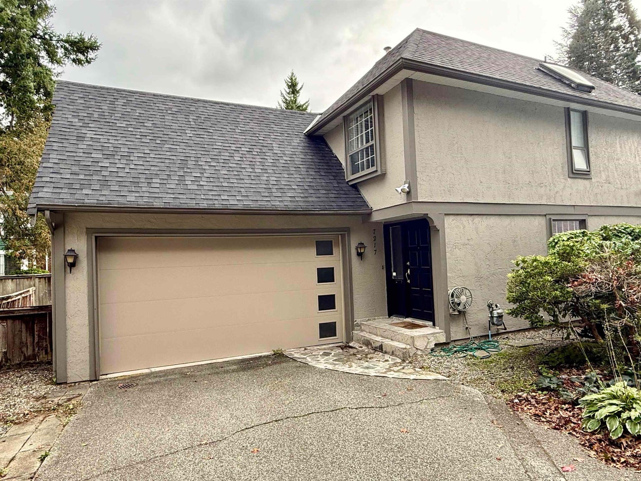 7217 Bridlewood Court - Simon Fraser Univer. Single Family Residence for Sale, 3 Bedrooms (R3054796) #1