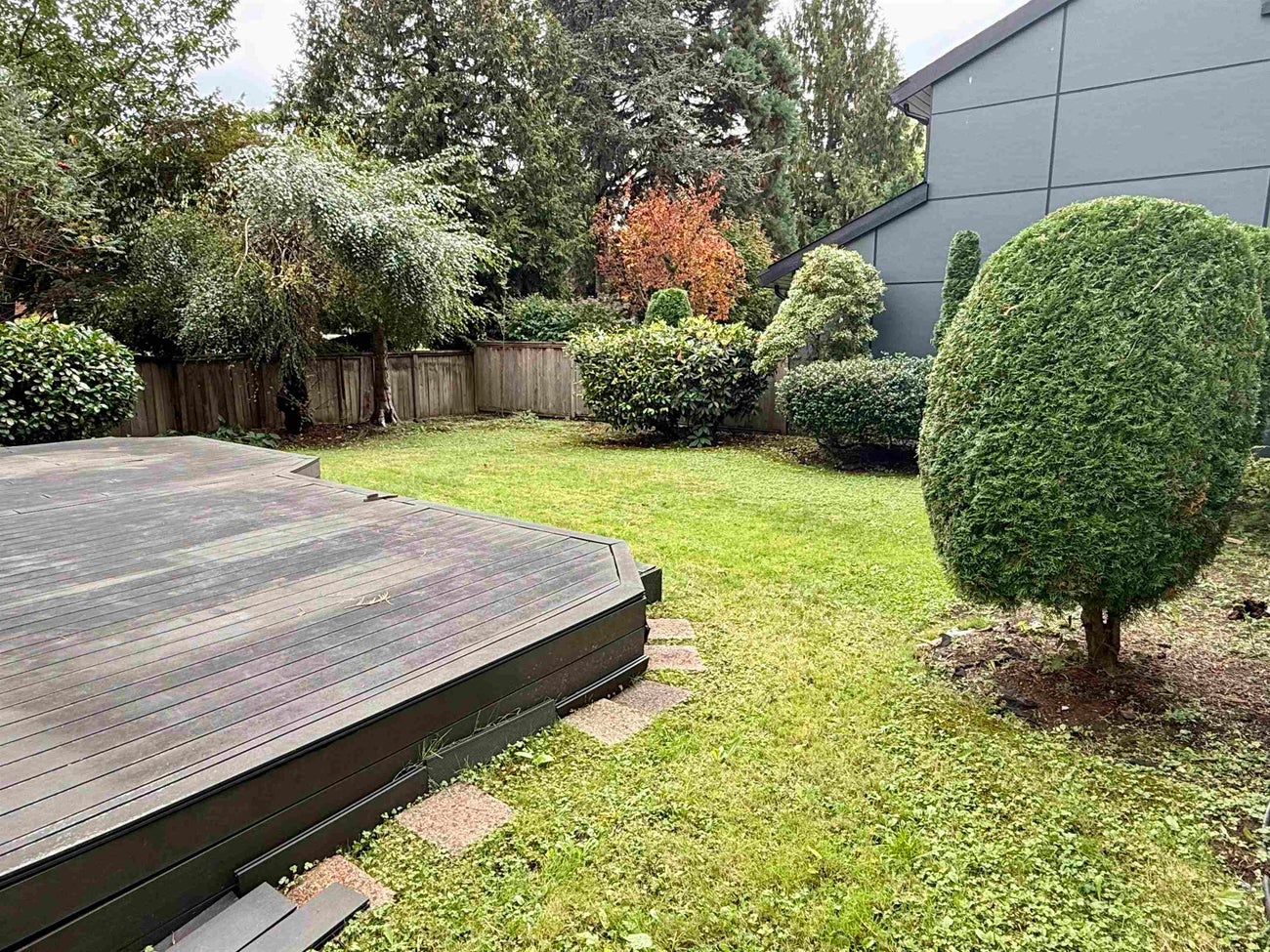 7217 Bridlewood Court - Simon Fraser Univer. Single Family Residence for Sale, 3 Bedrooms (R3054796) #22