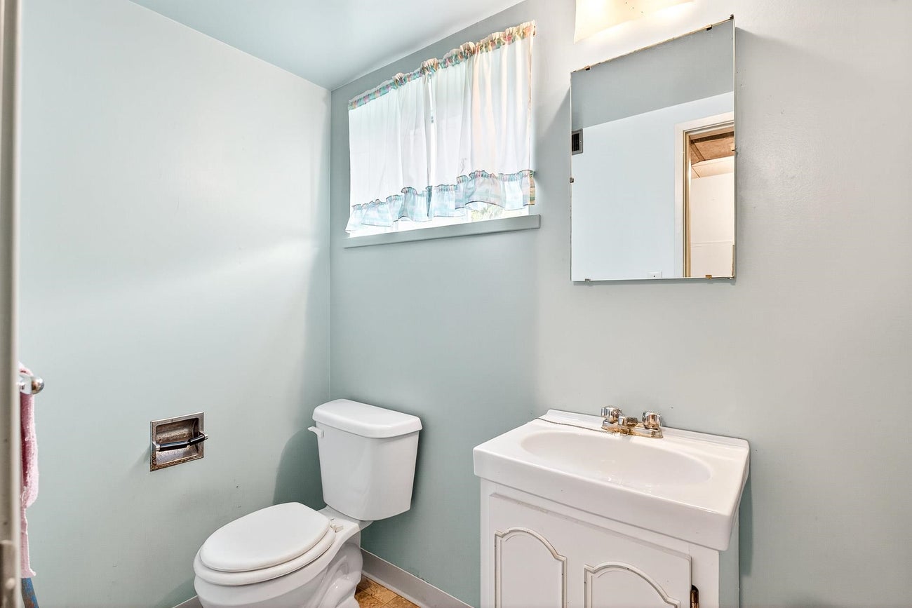 1871 Regan Avenue - Central Coquitlam Single Family Residence for Sale, 5 Bedrooms (R3055135) #18