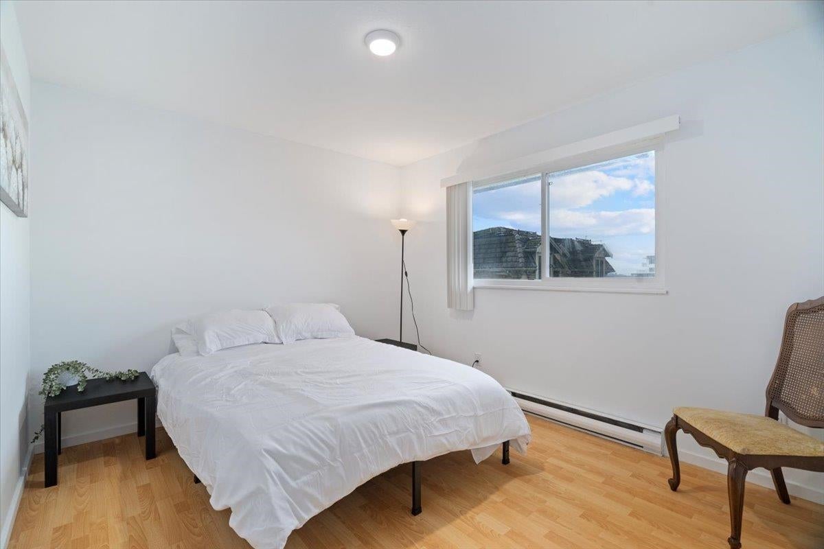 663-665 Harrison Avenue - Coquitlam West Single Family Residence for Sale, 7 Bedrooms (R3055622)# - 17