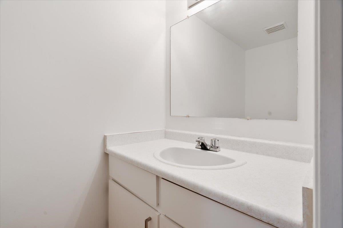 663-665 Harrison Avenue - Coquitlam West Single Family Residence for Sale, 7 Bedrooms (R3055622)# - 17