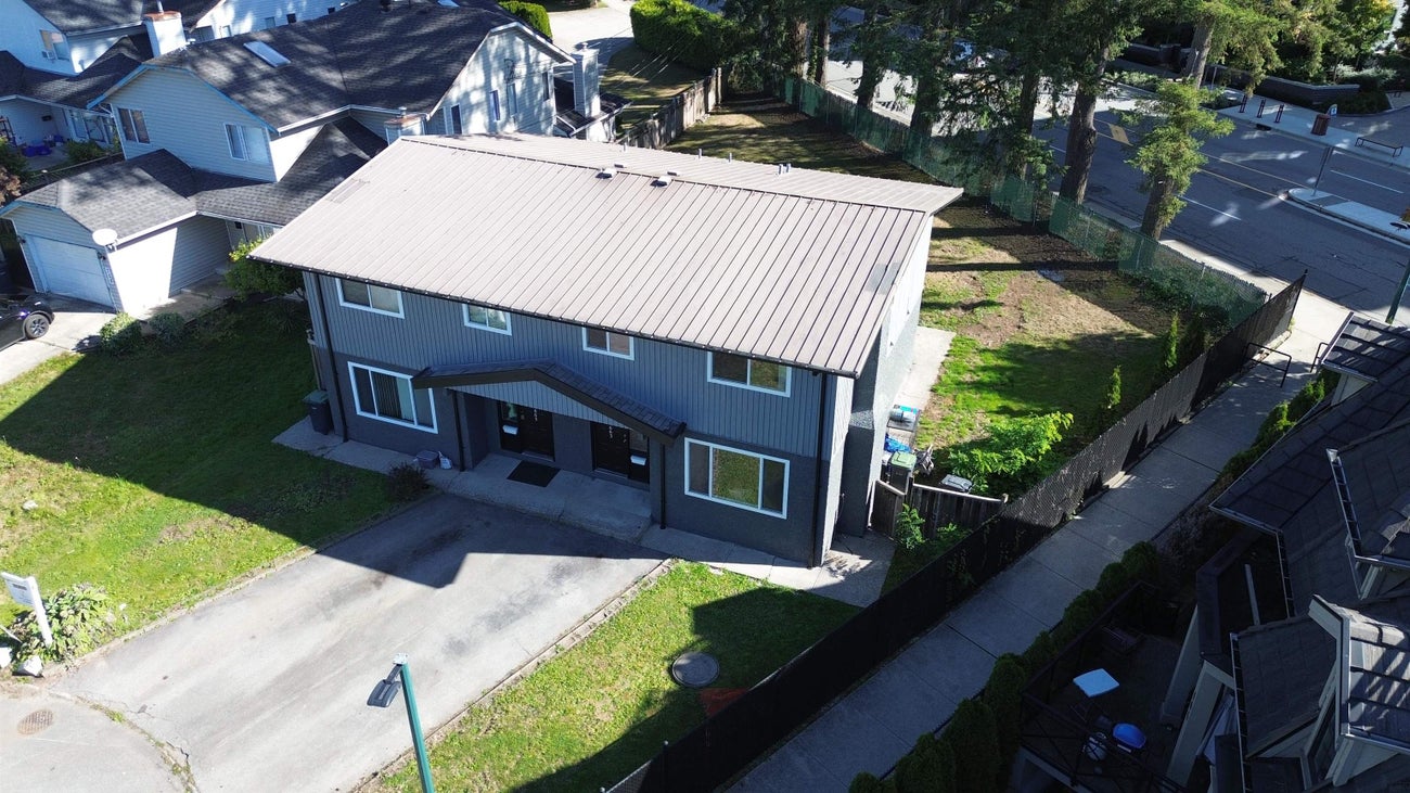 663-665 Harrison Avenue - Coquitlam West Single Family Residence for Sale, 7 Bedrooms (R3055622)# - 35