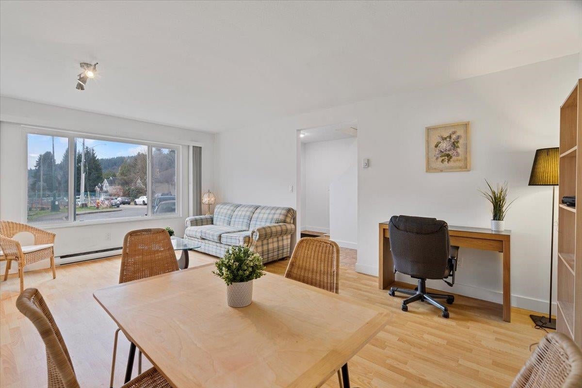 663-665 Harrison Avenue - Coquitlam West Single Family Residence for Sale, 7 Bedrooms (R3055622)# - 4