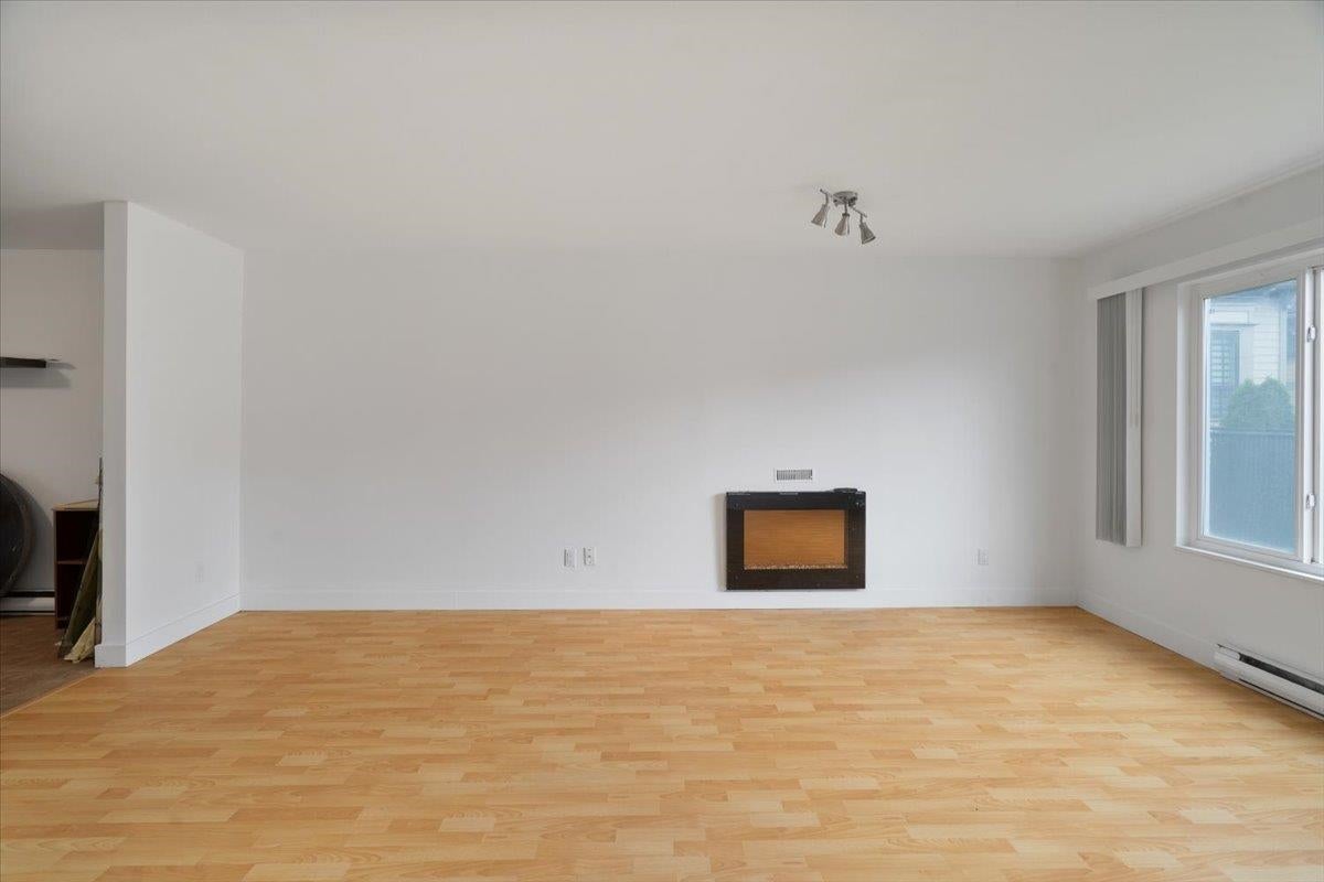 663-665 Harrison Avenue - Coquitlam West Single Family Residence for Sale, 7 Bedrooms (R3055622)# - 9