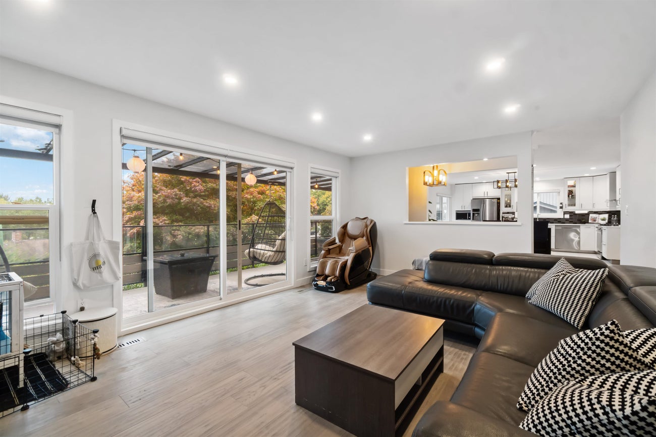 309 Gloucester Court - Coquitlam East Single Family Residence for Sale, 4 Bedrooms (R3056536)# - 6