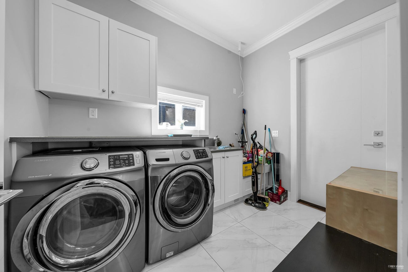 1640 Como Lake Avenue - Central Coquitlam Single Family Residence for Sale, 9 Bedrooms (R3056942)# - 15