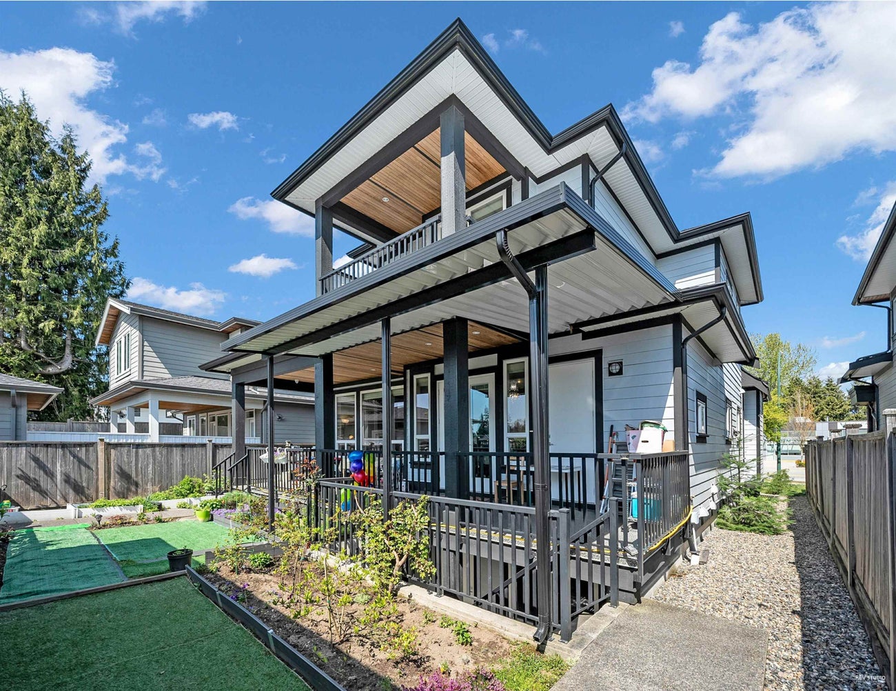 1640 Como Lake Avenue - Central Coquitlam Single Family Residence for Sale, 9 Bedrooms (R3056942)# - 35