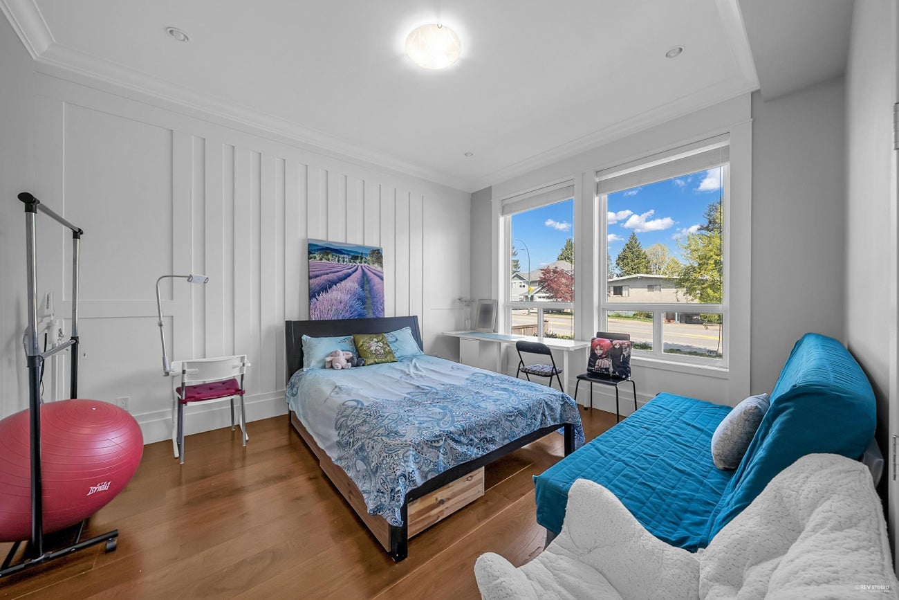 1640 Como Lake Avenue - Central Coquitlam Single Family Residence for Sale, 9 Bedrooms (R3056942)# - 5