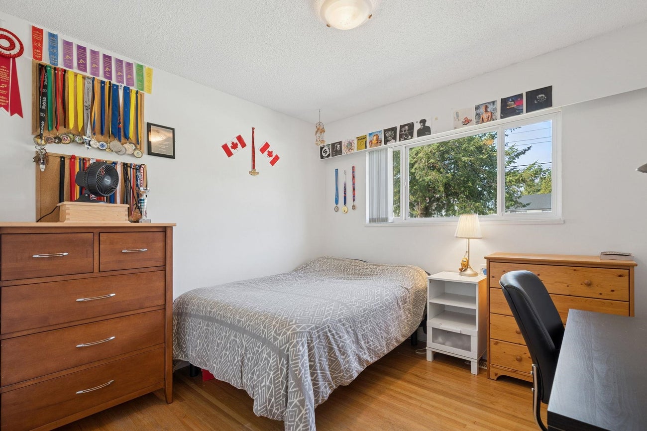 1610 Smith Avenue - Central Coquitlam Single Family Residence for Sale, 4 Bedrooms (R3057947)# - 22